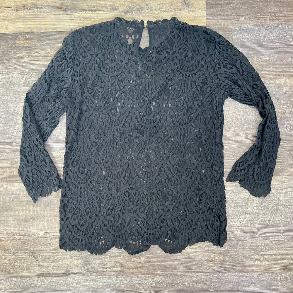 Zara Black Lace long sleeve Top shirt blouse size small S B109